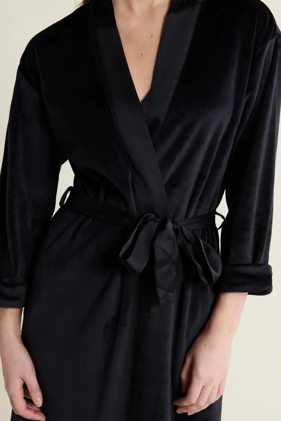 ETAM Pijamas Calentitos|Batas|Bata de terciopelo NEGRO