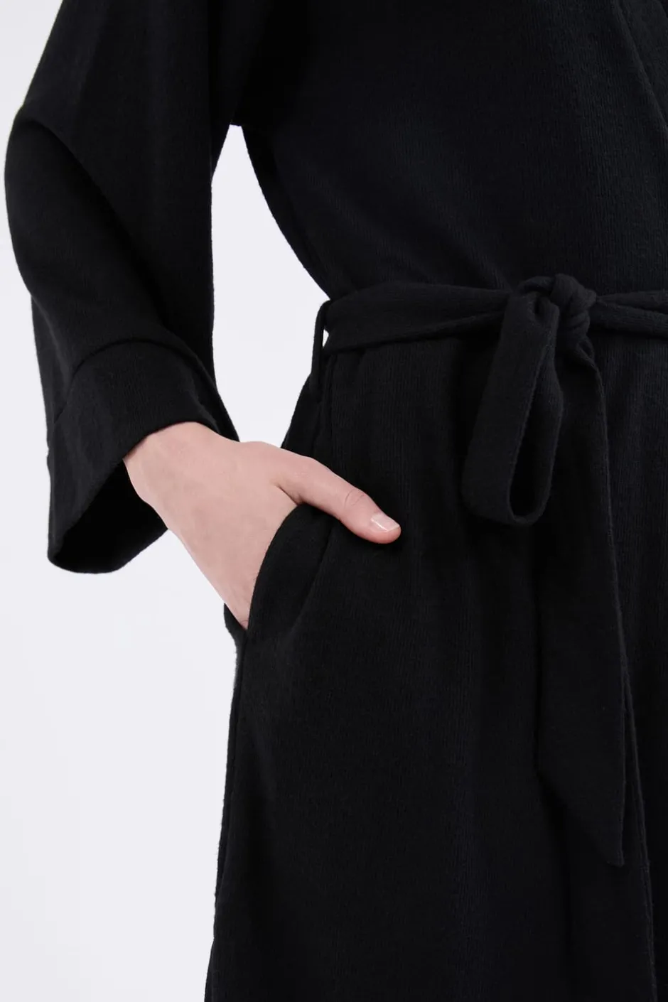 ETAM Los Pijamas Más Responsables|Batas|Bata de terciopelo NEGRO