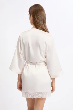 ETAM Pijamas Para Novias|Batas|Bata kimono satinada con detalles de encaje CRUDO
