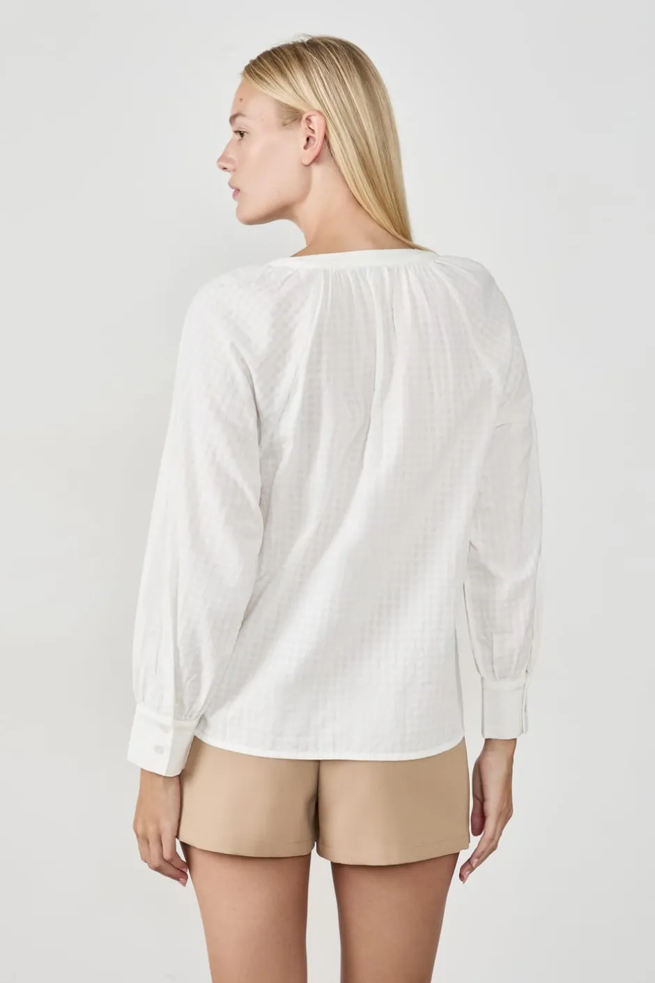 ETAM Camisas Fluidas|Camisas Chic|Blusa de manga larga ECRU
