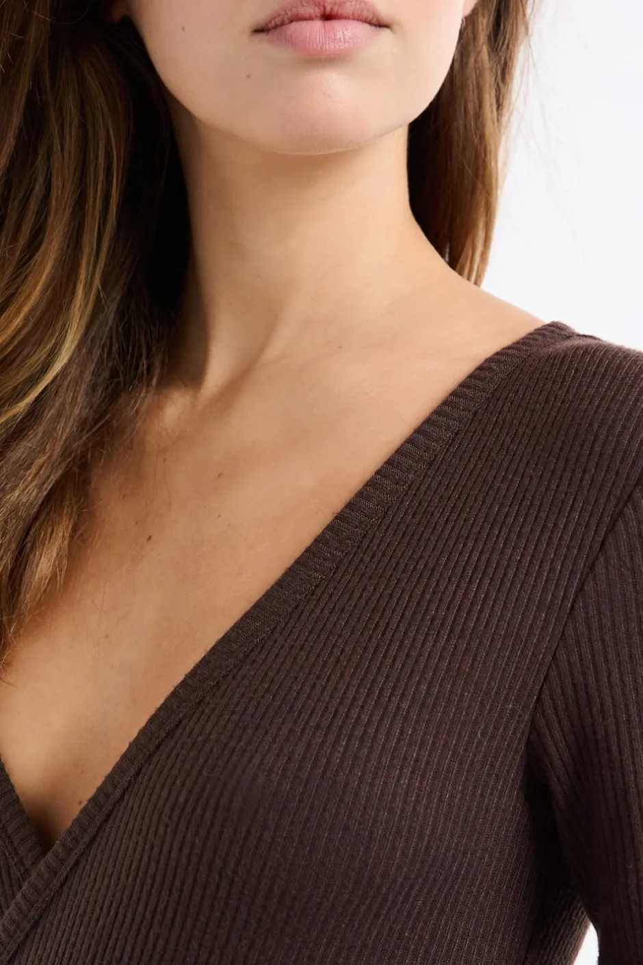 ETAM Homewear|Partes De Arriba De Pijama|Body de manga larga con cuello cruzado CHOCOLATE