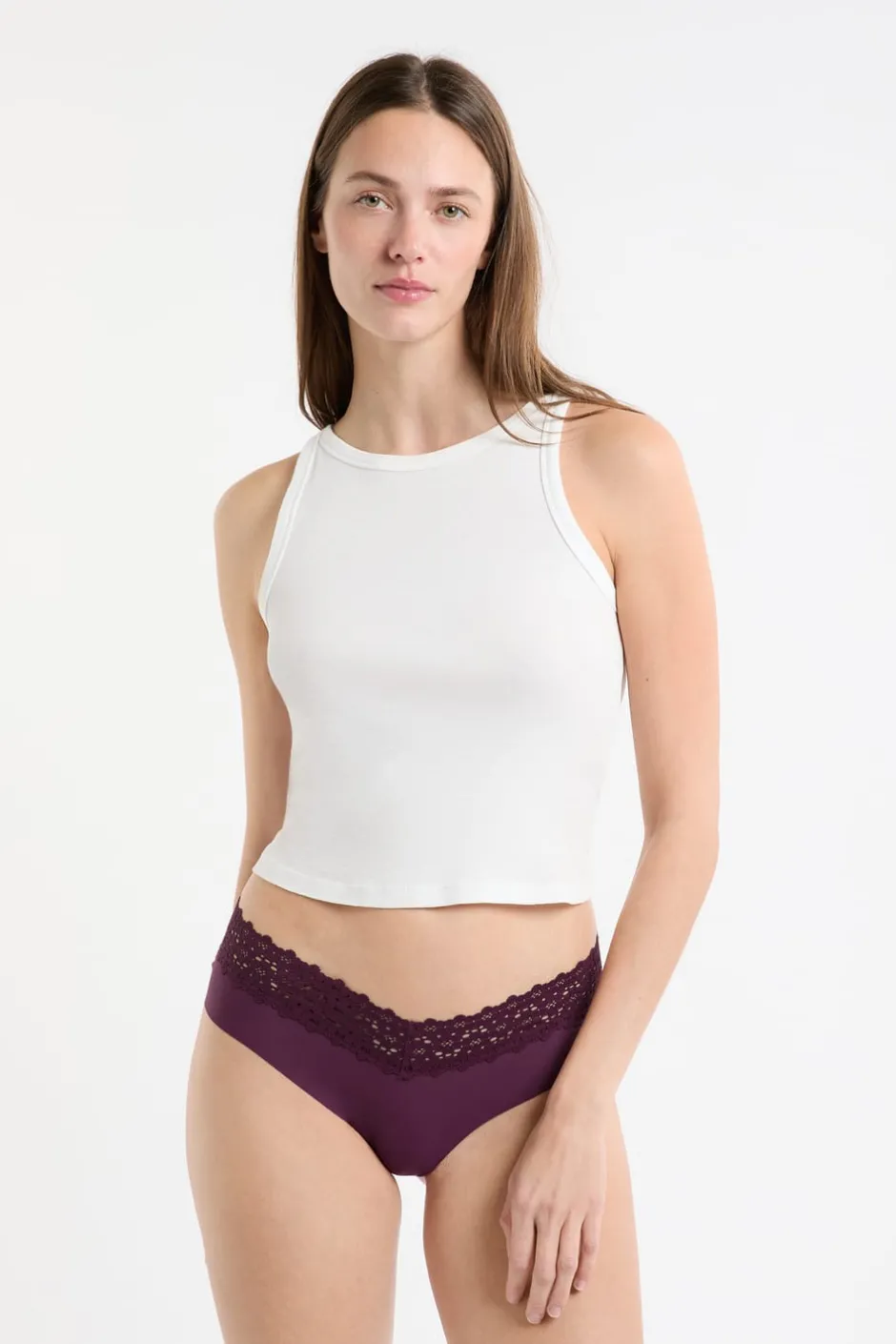 ETAM Brasileña|Braguitas Party|Braga brasileña de cintura baja en forma de V de microfibra y encaje MORADO