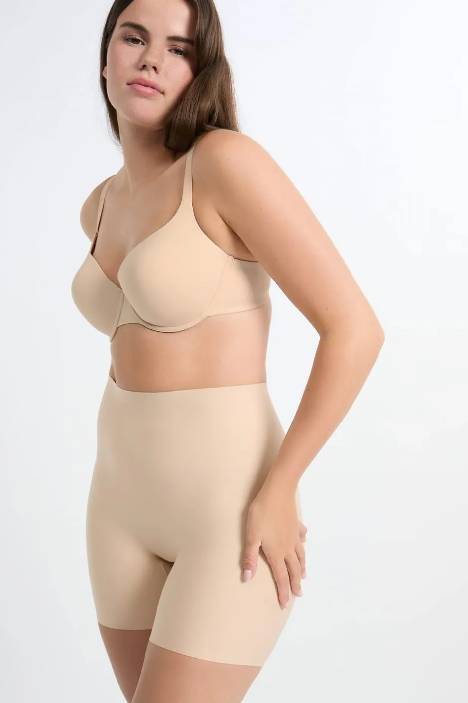ETAM Braguitas Moldeadoras|Talle Alto|Braga moldeadora - Sujeción fuerte C.BEIGE
