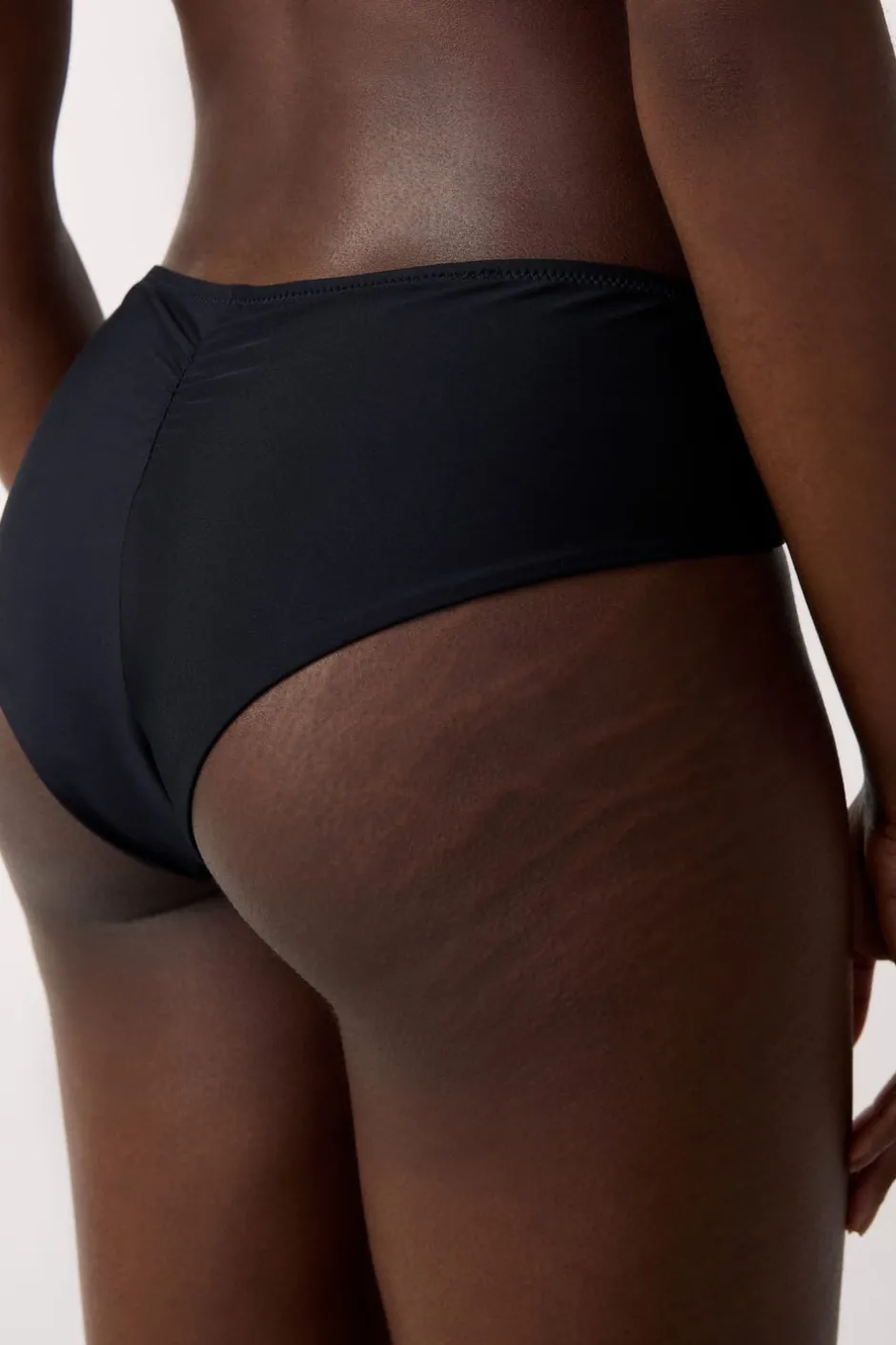 ETAM Hipster Y Shorty|Braguita brasileña con detalle de anilla NEGRO