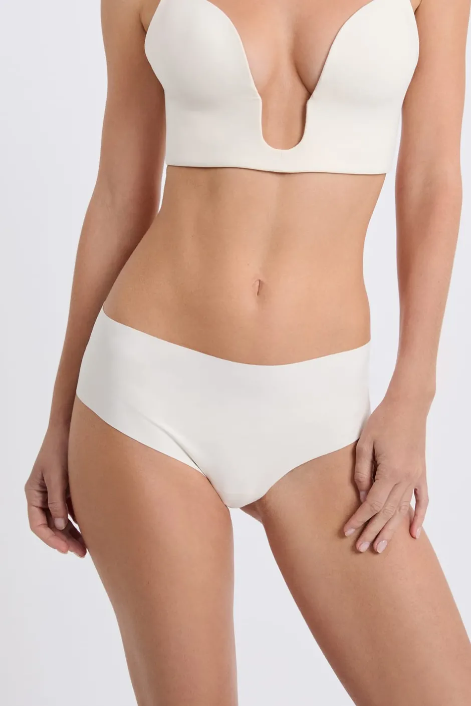 ETAM Braguitas Invisibles|Novedades Braguitas|Braguita brasileña de microfibra CRUDO