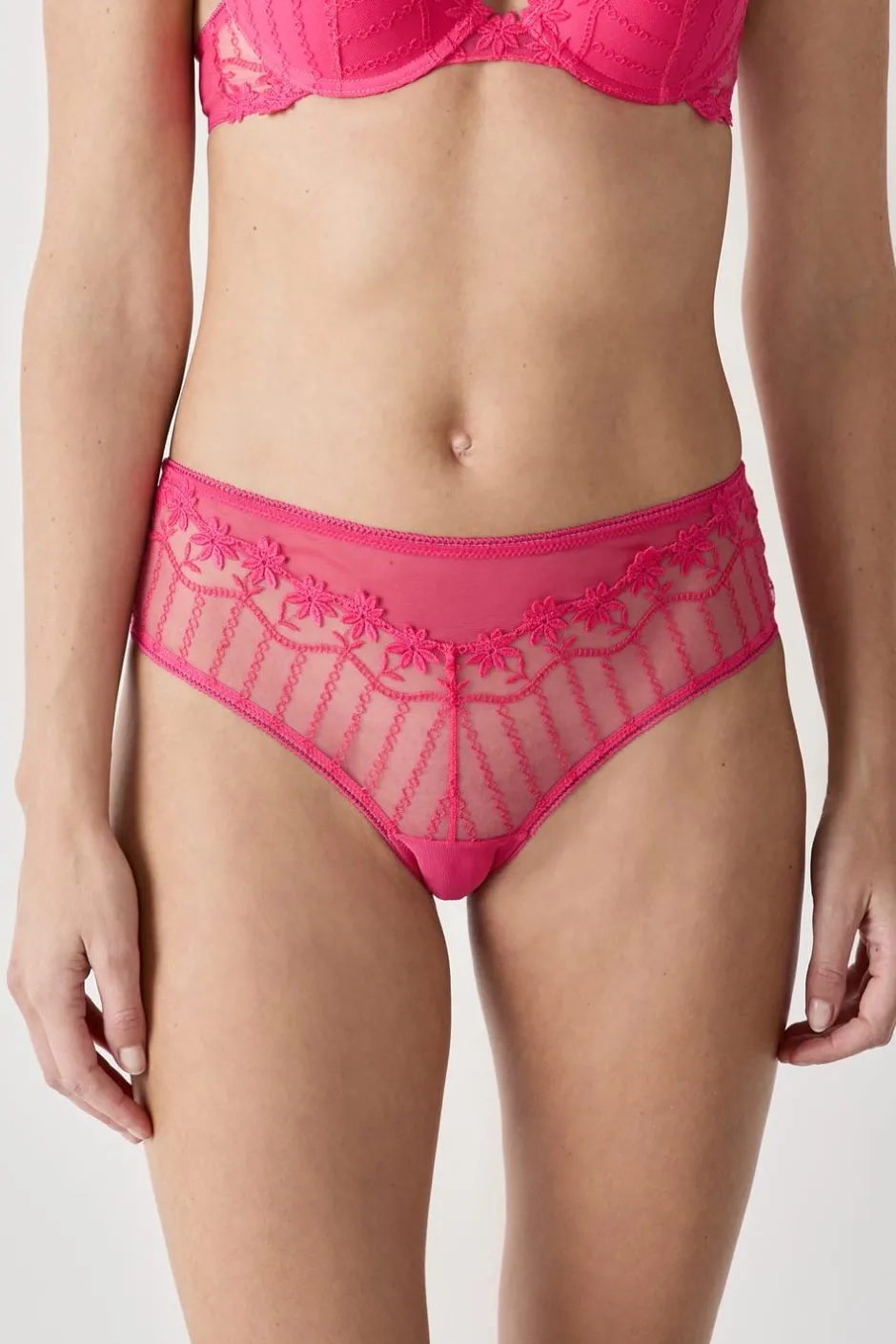 ETAM Brasileña|Braguita brasileña de tul bordado FUCSIA