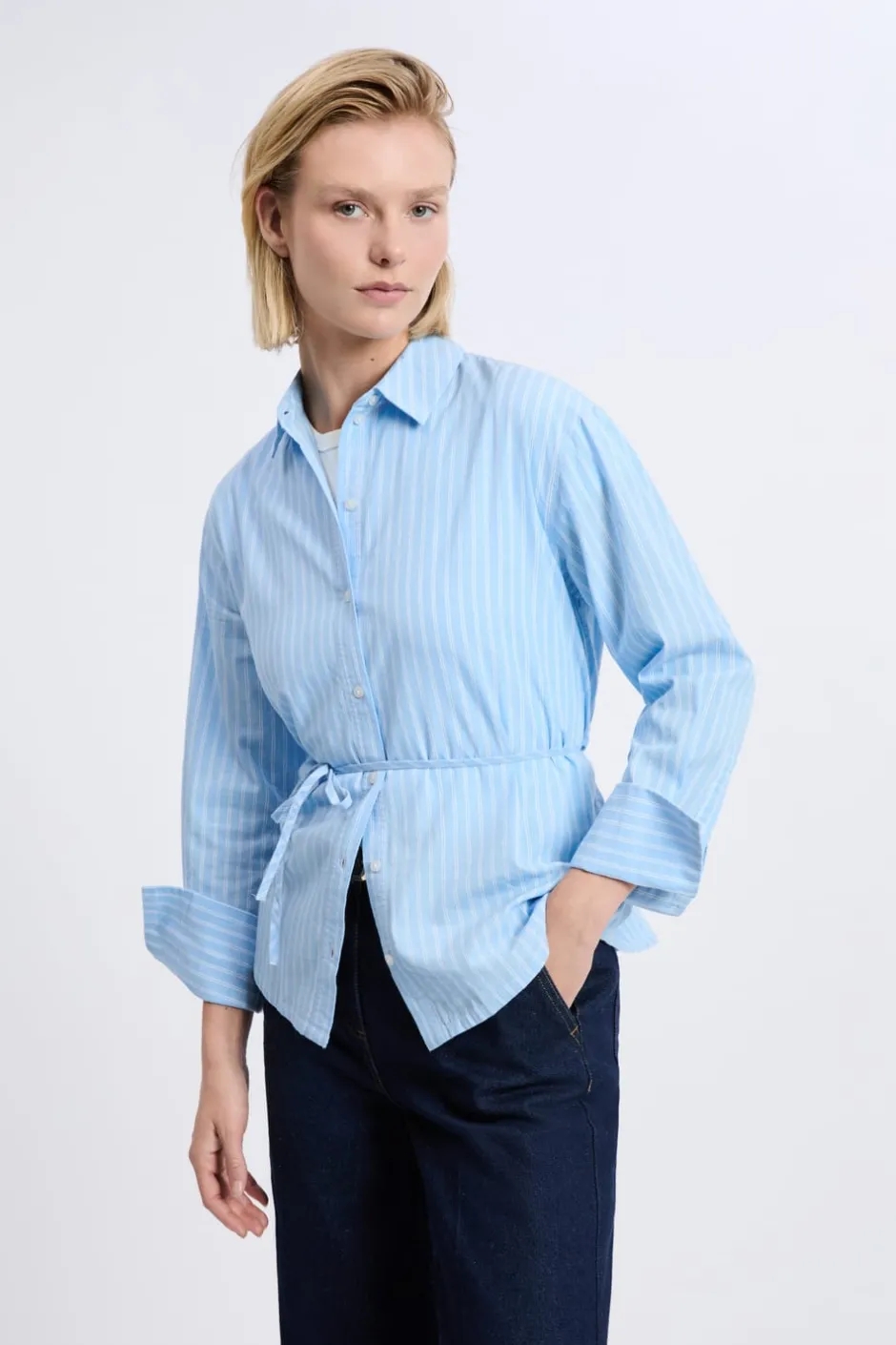 ETAM Camisas Y Blusas Estampadas|Camisas Fluidas|Camisa de manga larga de algodón con cinturón AZUL CIELO