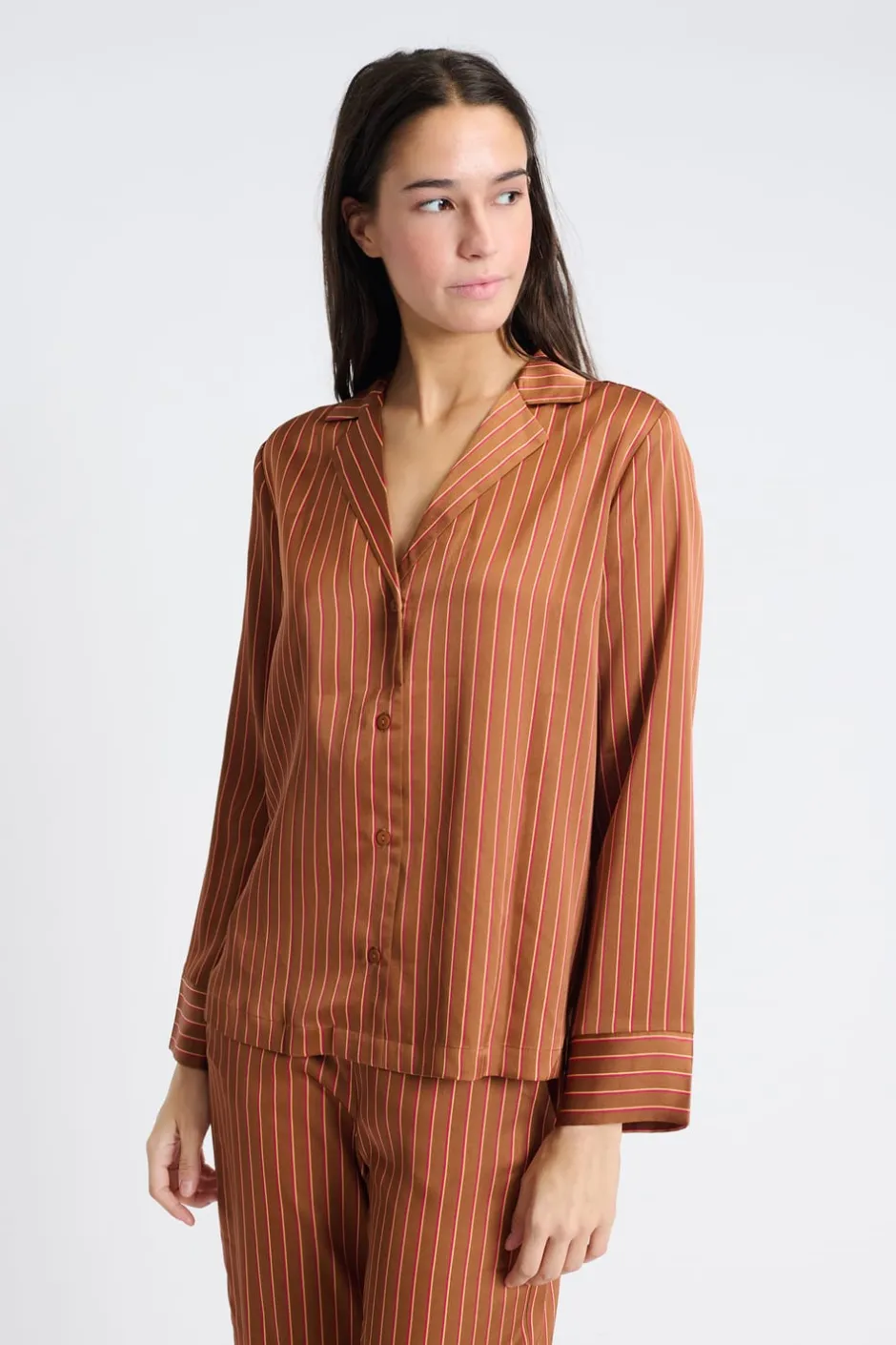 ETAM Partes De Arriba De Pijama|Los Pijamas Más Responsables|Camisa de pijama satinada a rayas BRONZE