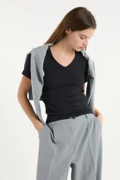 ETAM Cuello En V|Manga Corta|Camiseta con cuello en V y algodón NEGRO