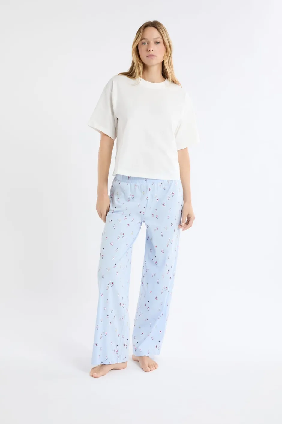 ETAM Los Pijamas Más Responsables|Partes De Arriba De Pijama|Camiseta de algodón con estampado de paisaje de esquí crudo