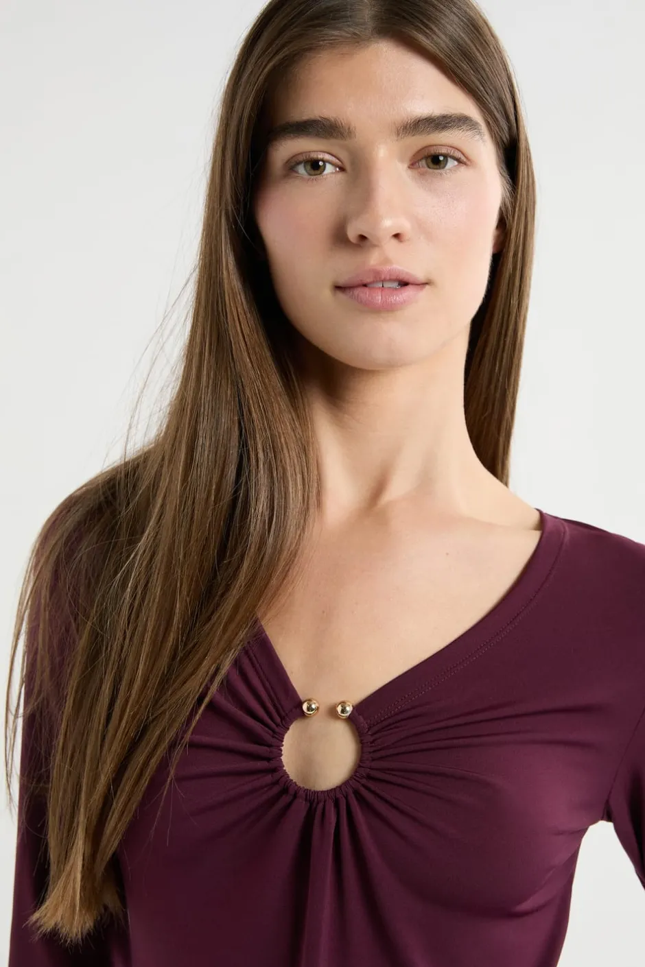 ETAM Cuello En V|Manga Larga|Camiseta de manga larga con anilla MORADO
