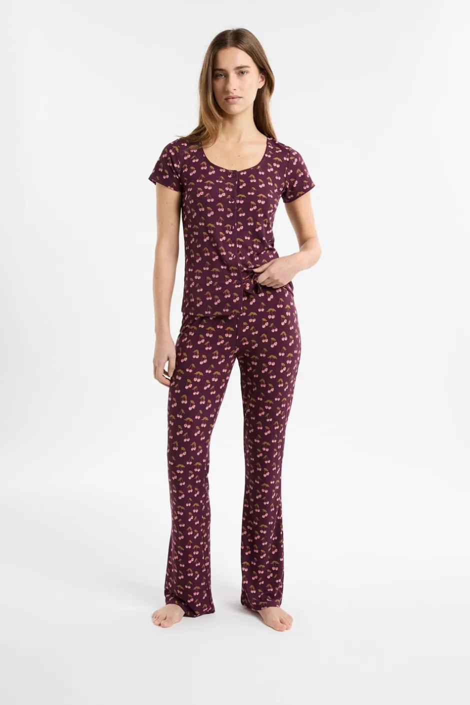 ETAM Los Pijamas Más Responsables|Partes De Arriba De Pijama|Camiseta de pijama con estampado de cerezas VIOLET