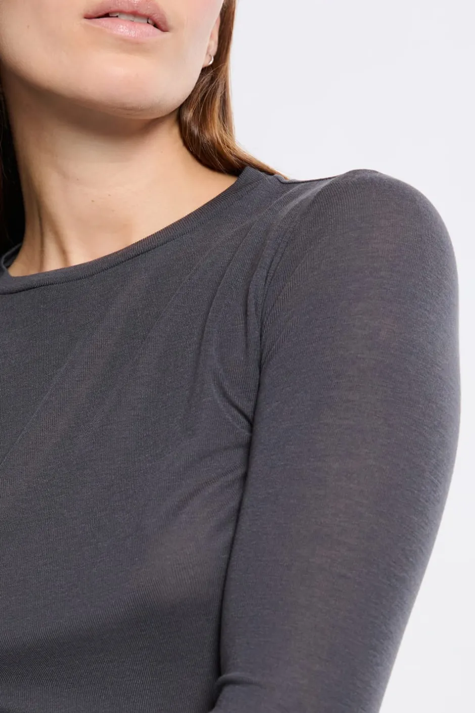 ETAM Colección Térmica|Pijamas Esenciales|Camiseta térmica de cuello redondo con lana ANTRACITA