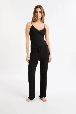 ETAM Los Pijamas Más Responsables|Pijamas 2 Y 3 Piezas|Conjunto de pijama de 2 piezas de punto acanalado con detalles de encaje NEGRO