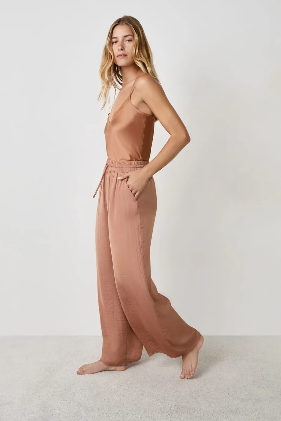 ETAM Partes De Abajo De Pijama|Pantalón ancho de satén BEIGE