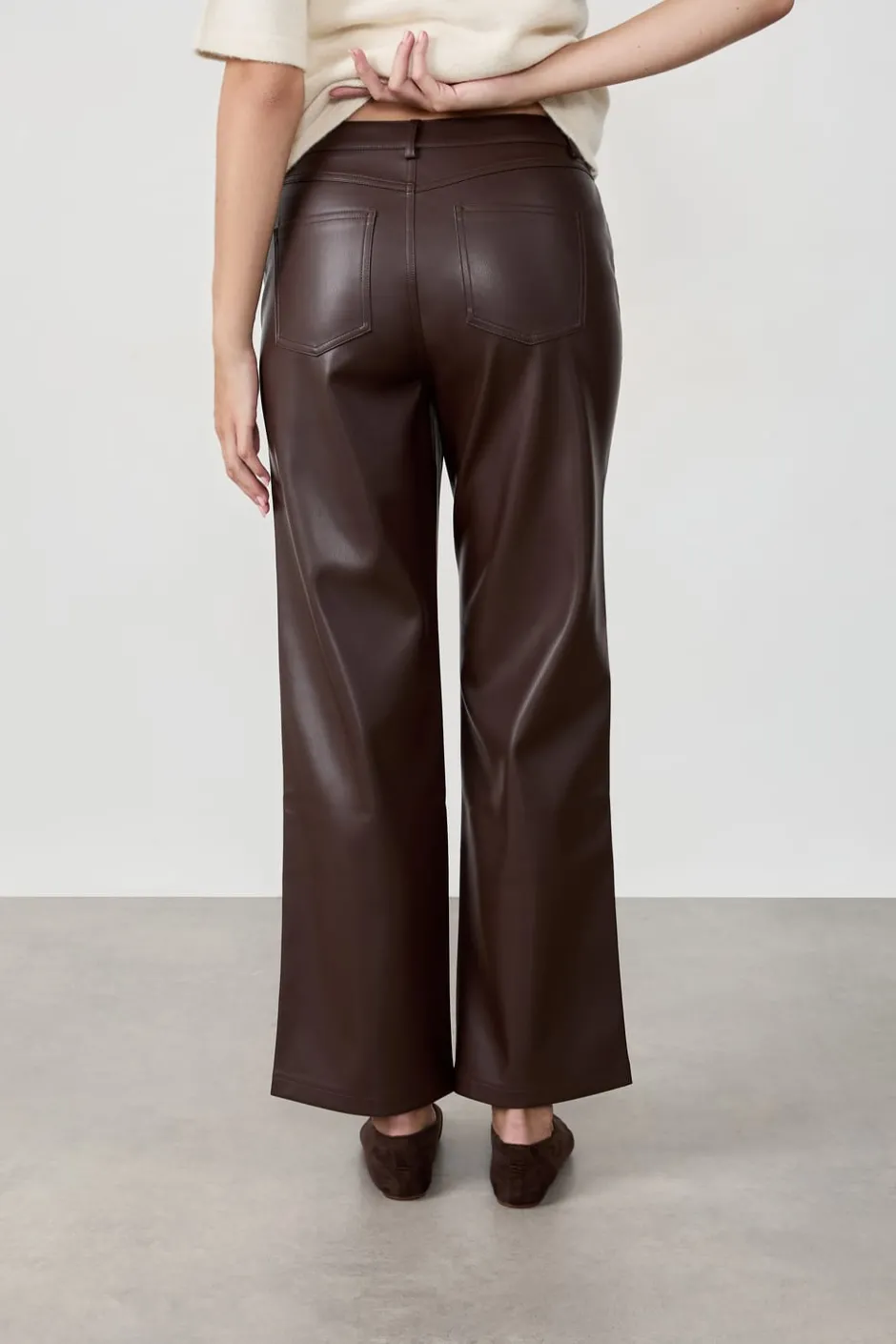 ETAM Corte Ancho|Pantalones|Pantalón anchos con efecto piel CHOCOLATE