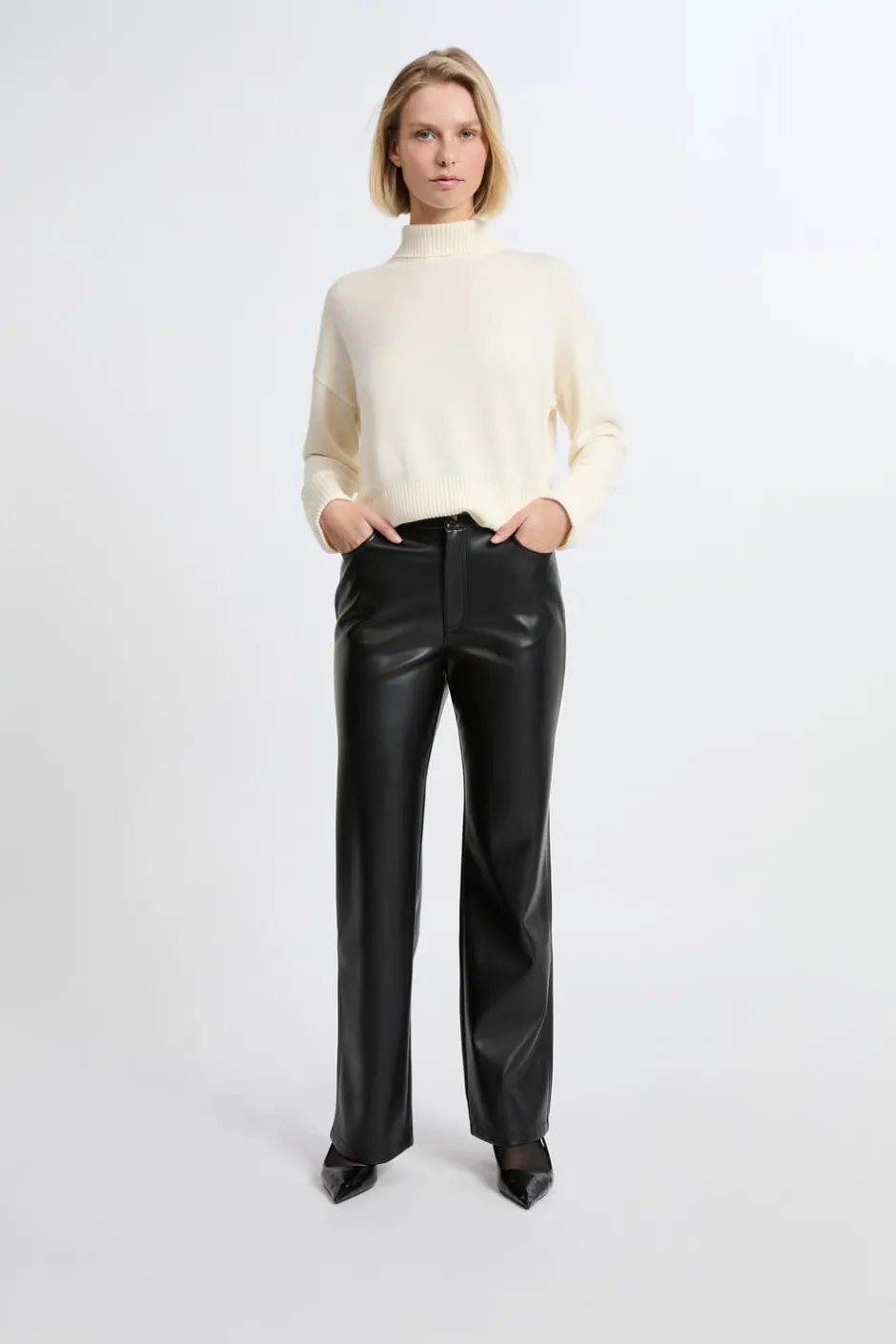 ETAM Corte Ancho|Pantalones|Pantalón anchos con efecto piel NEGRO