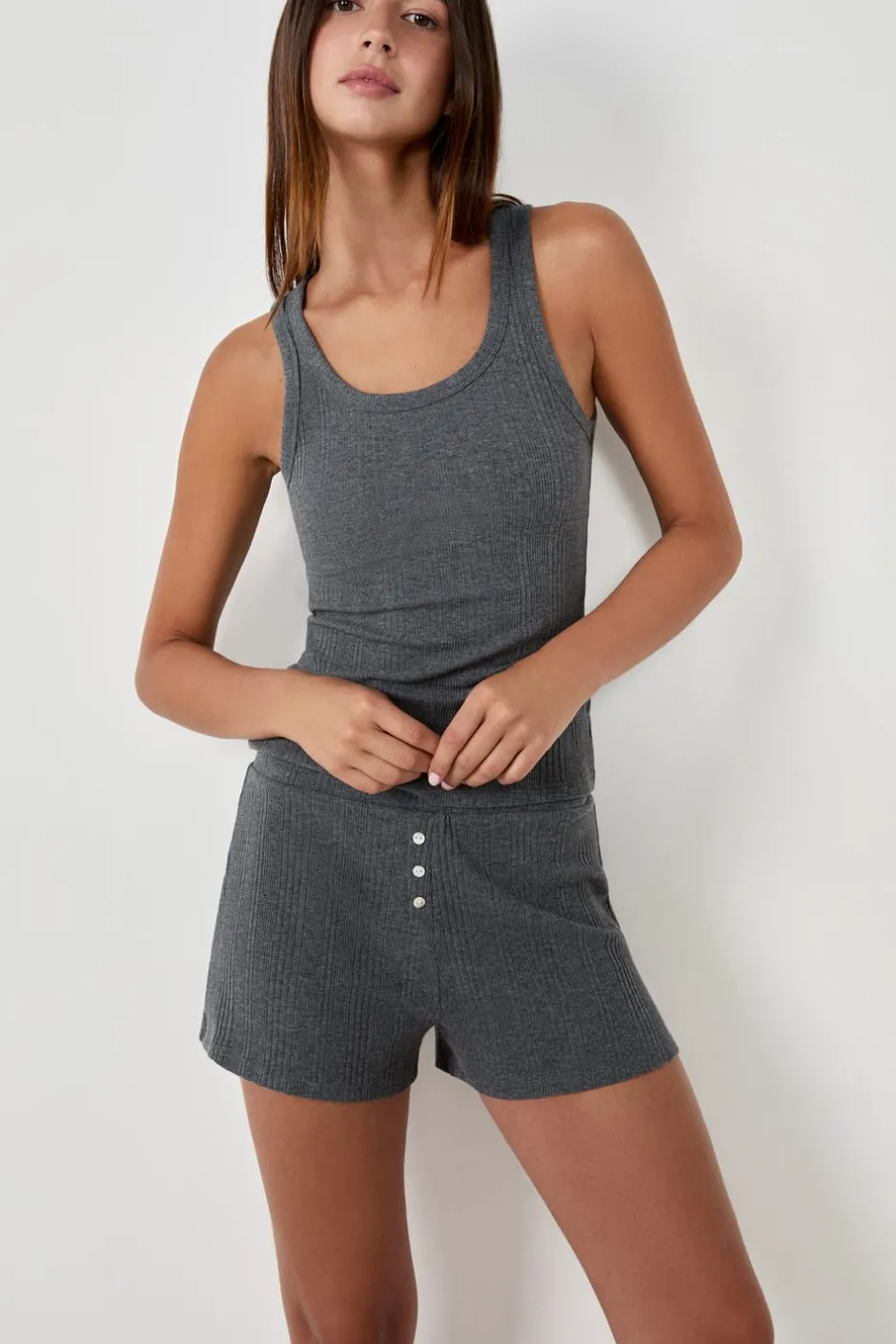 ETAM Partes De Abajo De Pijama|Los Pijamas Más Responsables|Pantalón corto de pijama de algodón acanalado, corte recto GRIS OSCURO