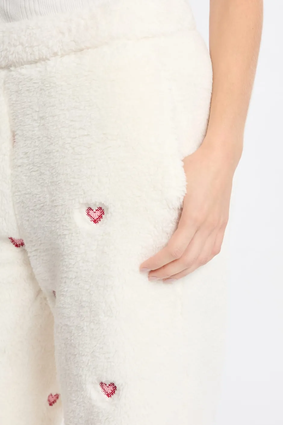 ETAM Pijamas Calentitos|Partes De Abajo De Pijama|Pantalón de pijama con estampado de corazones efecto polar CRUDO