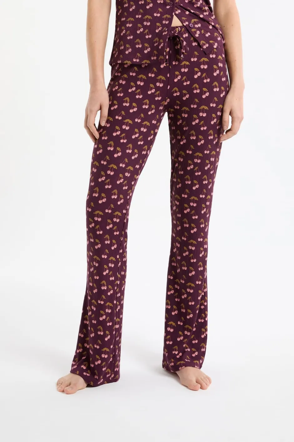 ETAM Los Pijamas Más Responsables|Partes De Abajo De Pijama|Pantalón de pijama con estampado de cerezas VIOLET