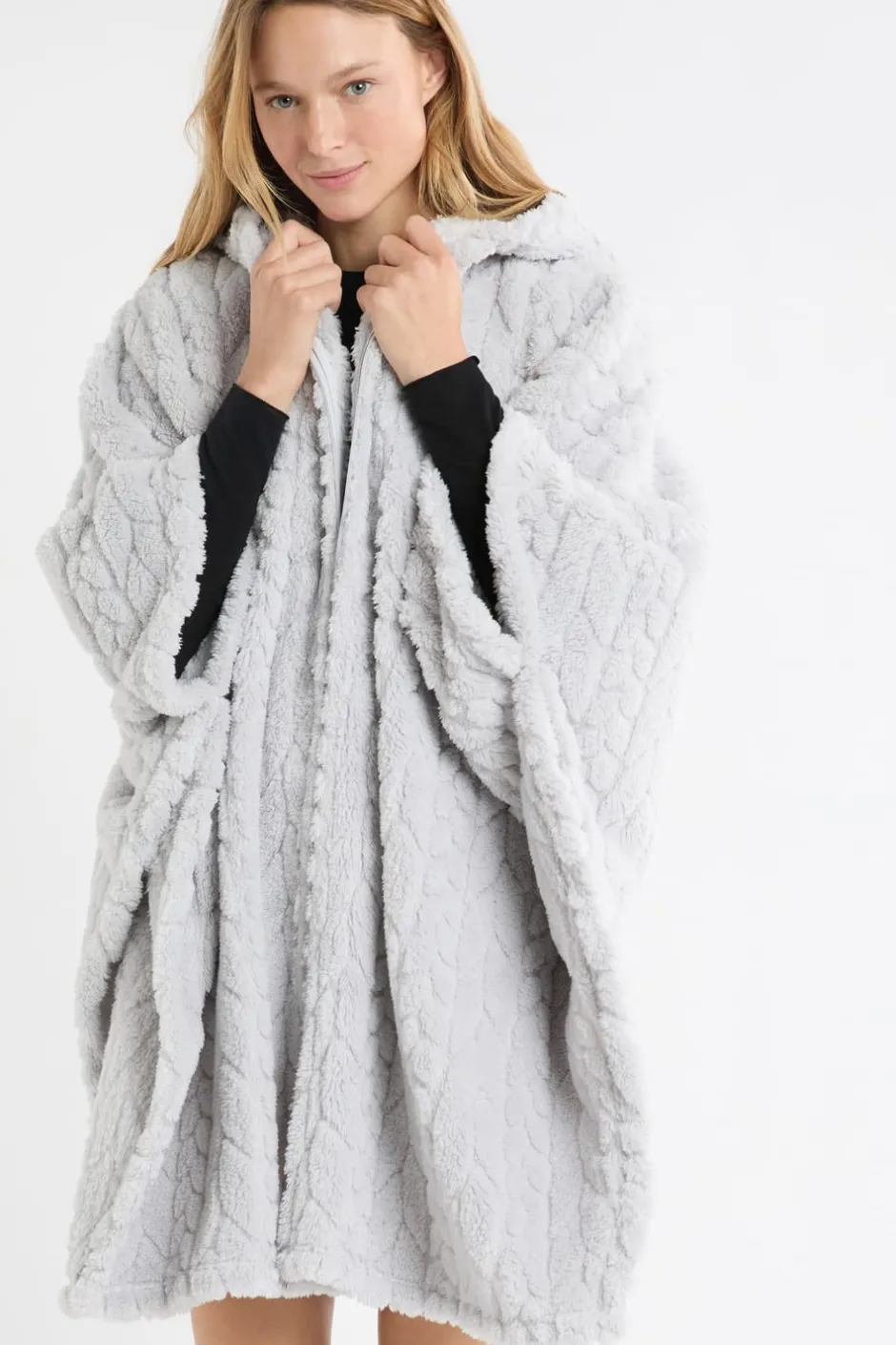 ETAM Pijamas Calentitos|Ponchos, Sudaderas Y Chaquetas|Poncho con mangas 3/4 GRIS