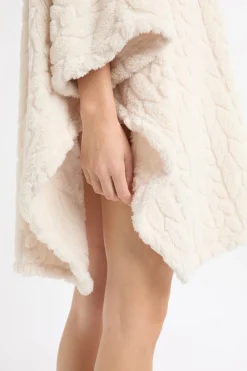 ETAM Pijamas Calentitos|Ponchos, Sudaderas Y Chaquetas|Poncho con mangas 3/4 CRUDO