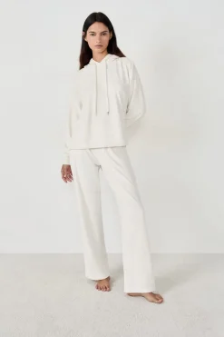 ETAM Homewear|Pijamas Calentitos|Sudadera con capucha efecto terciopelo ECRU