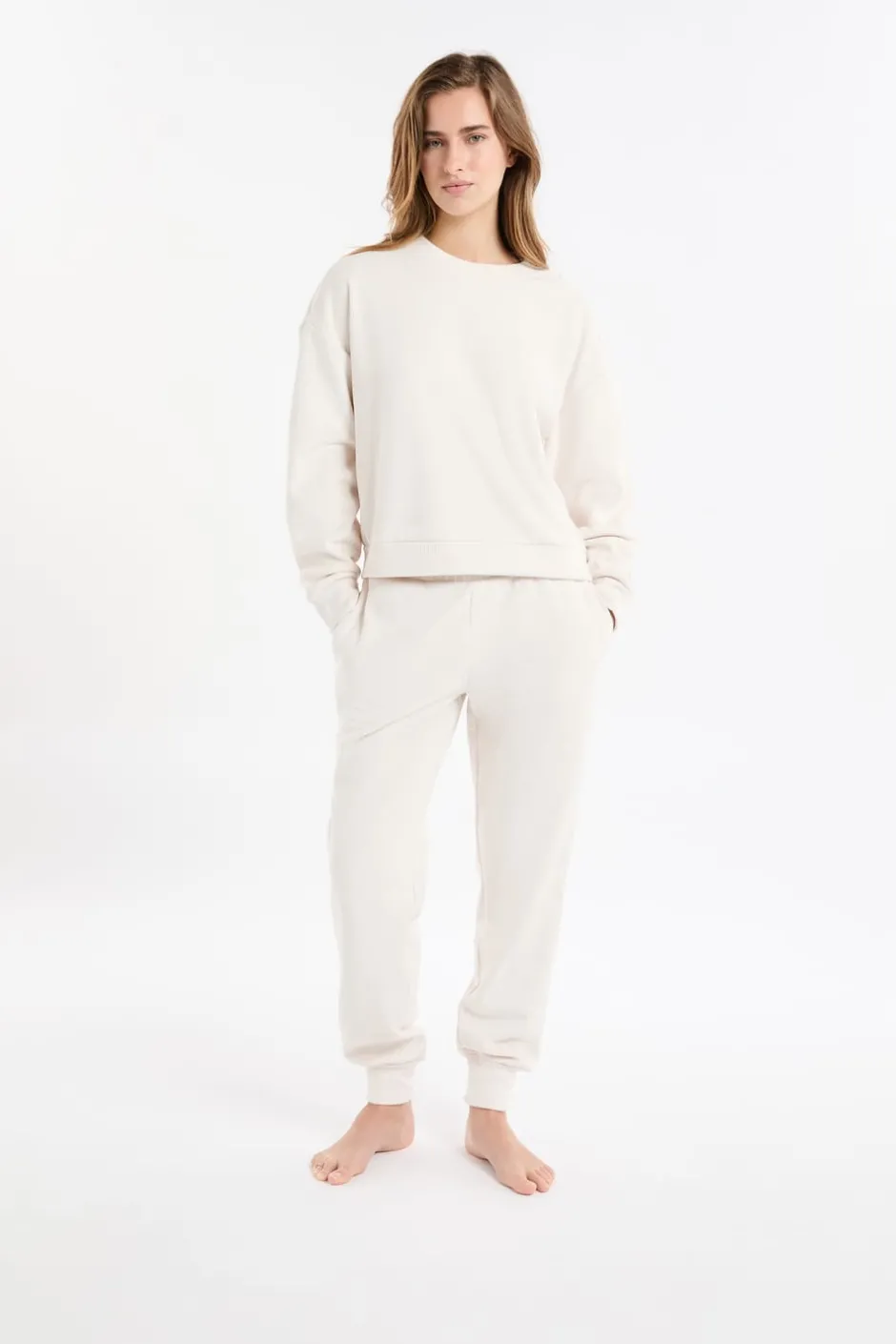 ETAM Homewear|Los Pijamas Más Responsables|Sudadera de pijama con cuello redondo crudo
