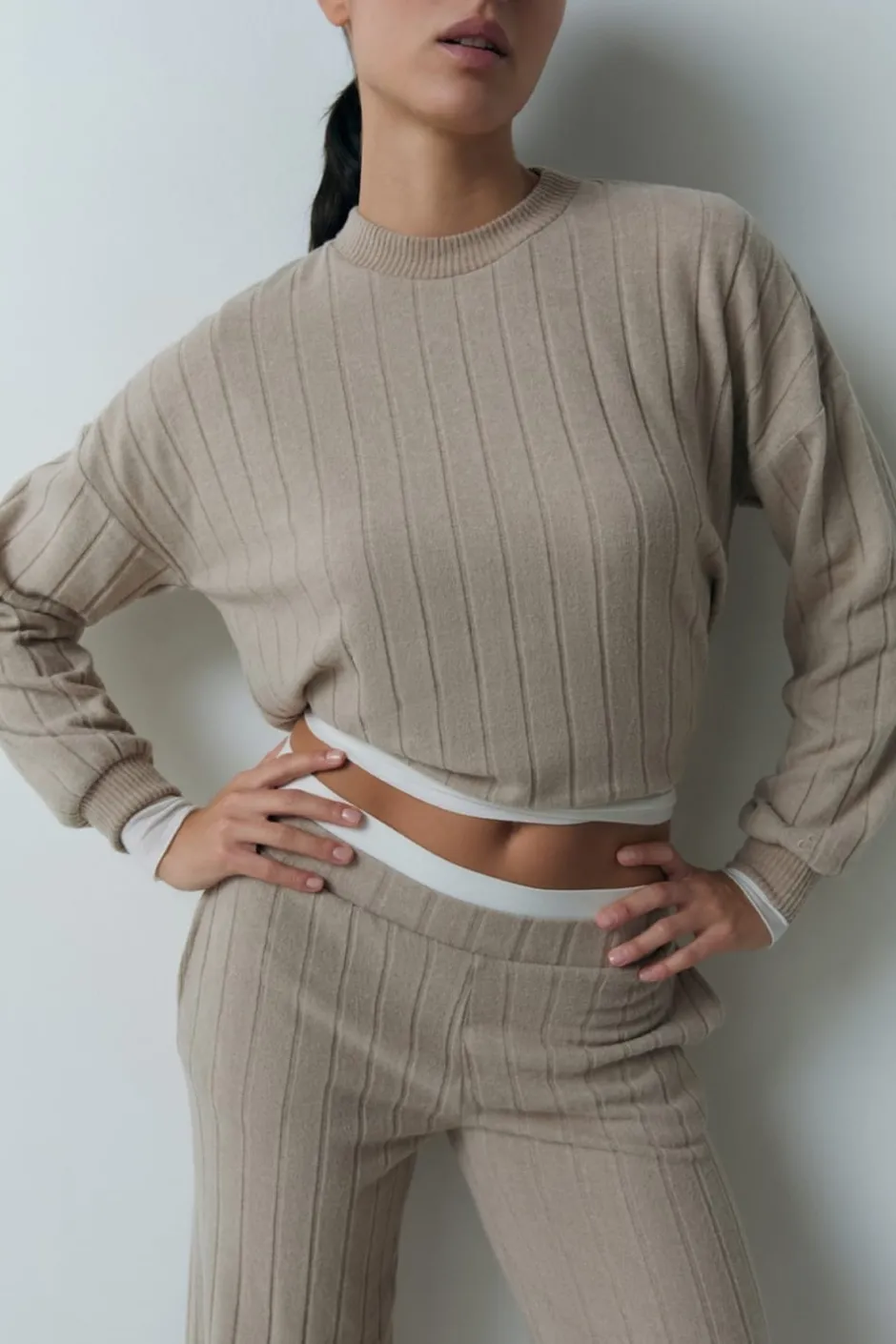 ETAM Homewear|Los Pijamas Más Responsables|Sudadera de pijama con cuello redondo TAUPE