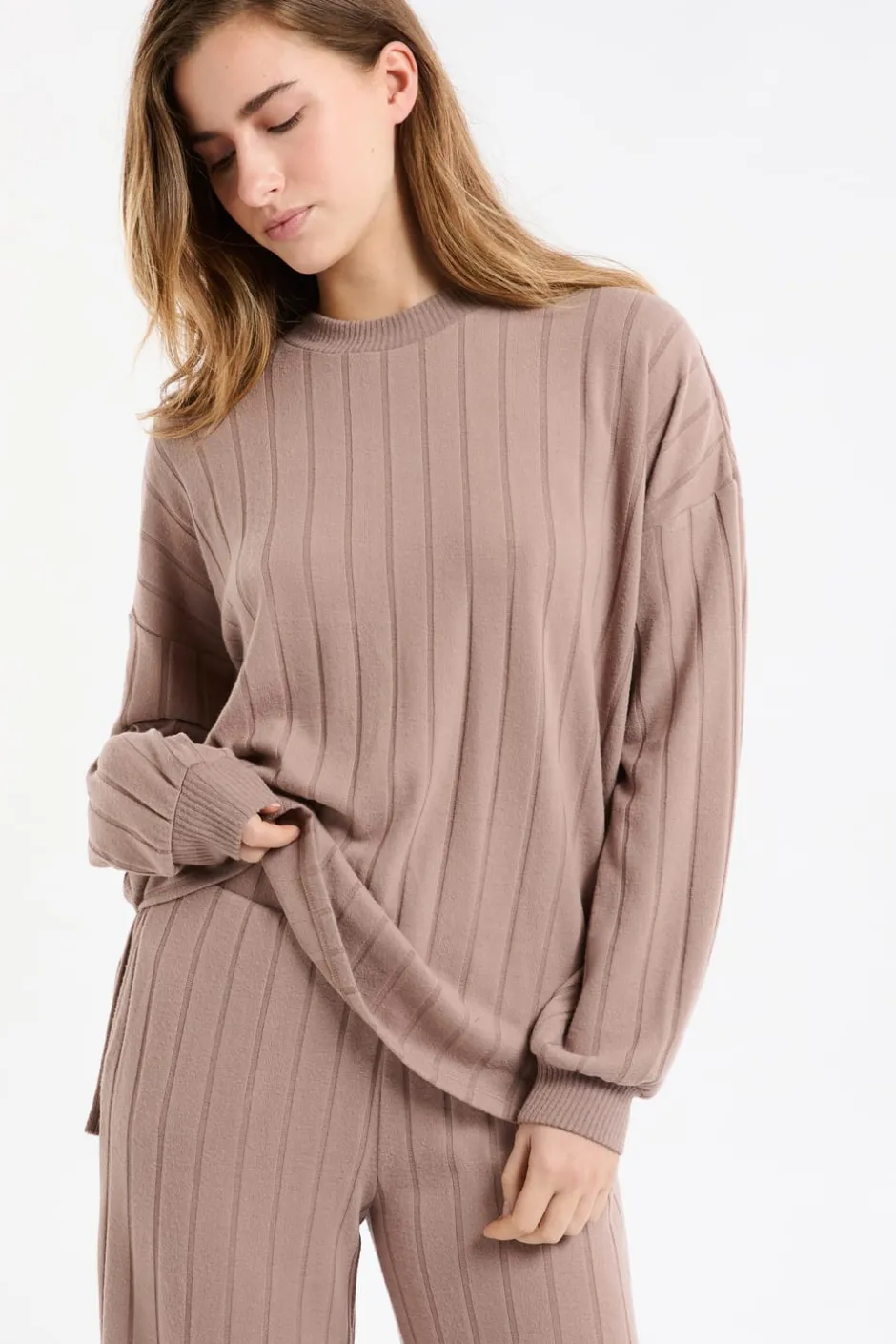 ETAM Homewear|Los Pijamas Más Responsables|Sudadera de pijama con cuello redondo MARRÓN