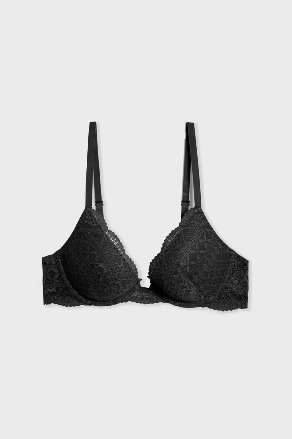 ETAM Push Up|Sujetadores Talla Grande: Copas D-G|Sujetador Nº 2 - Push up escote pronunciado La modelo mide 1m70 y lleva una 90B.