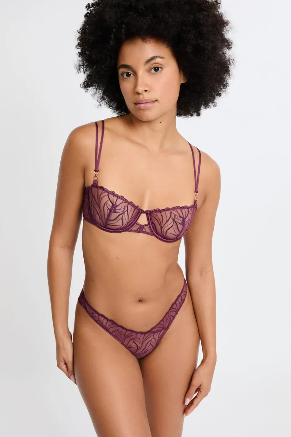 ETAM Sujetadores Talla Grande: Copas D-G|Balconette|Sujetador N.9 - Balconnet con bordado floral MORADO