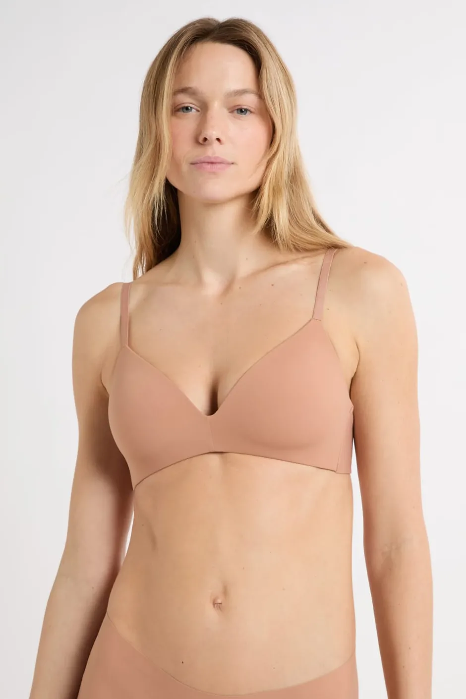 ETAM Sujetadores Talla Grande: Copas D-G|Sujetadores Invisibles|Sujetador sin aros de copas finas de microfibra ROSA NUDE