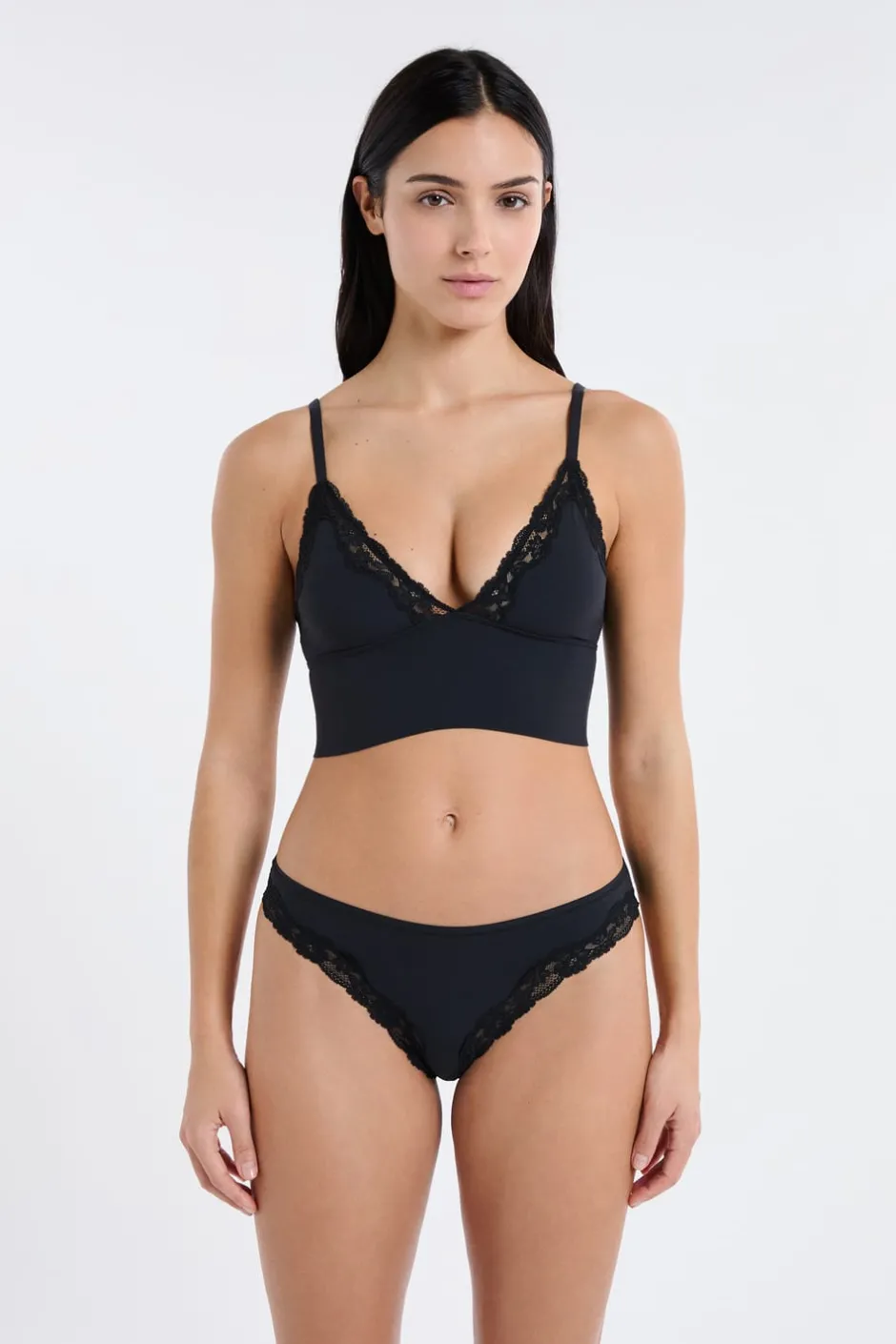 ETAM Triángulo|Sin Aro|Sujetador triangular de microfibra y encaje NEGRO