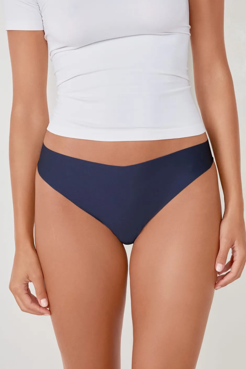 ETAM Tanga Brasileño|Tanga de microfibra TINTA