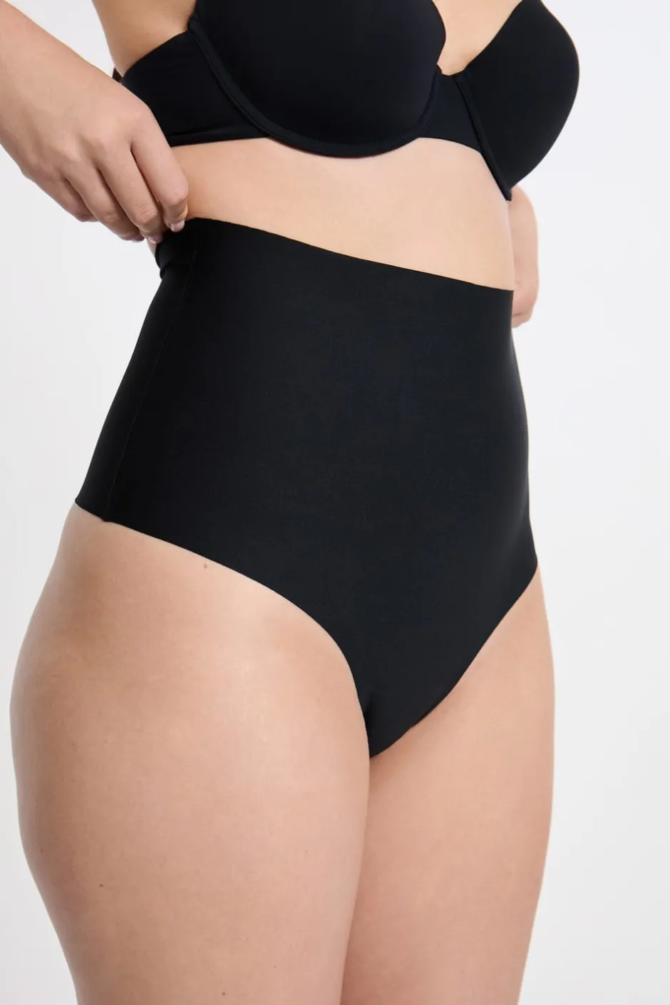 ETAM Braguitas Moldeadoras|Braguitas Invisibles|Tanga moldeador - fuerte sujeción NEGRO