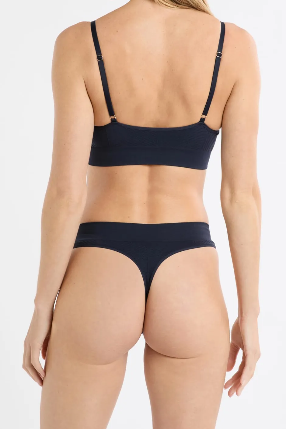 ETAM Tanga|Tanga sin costuras MARINO