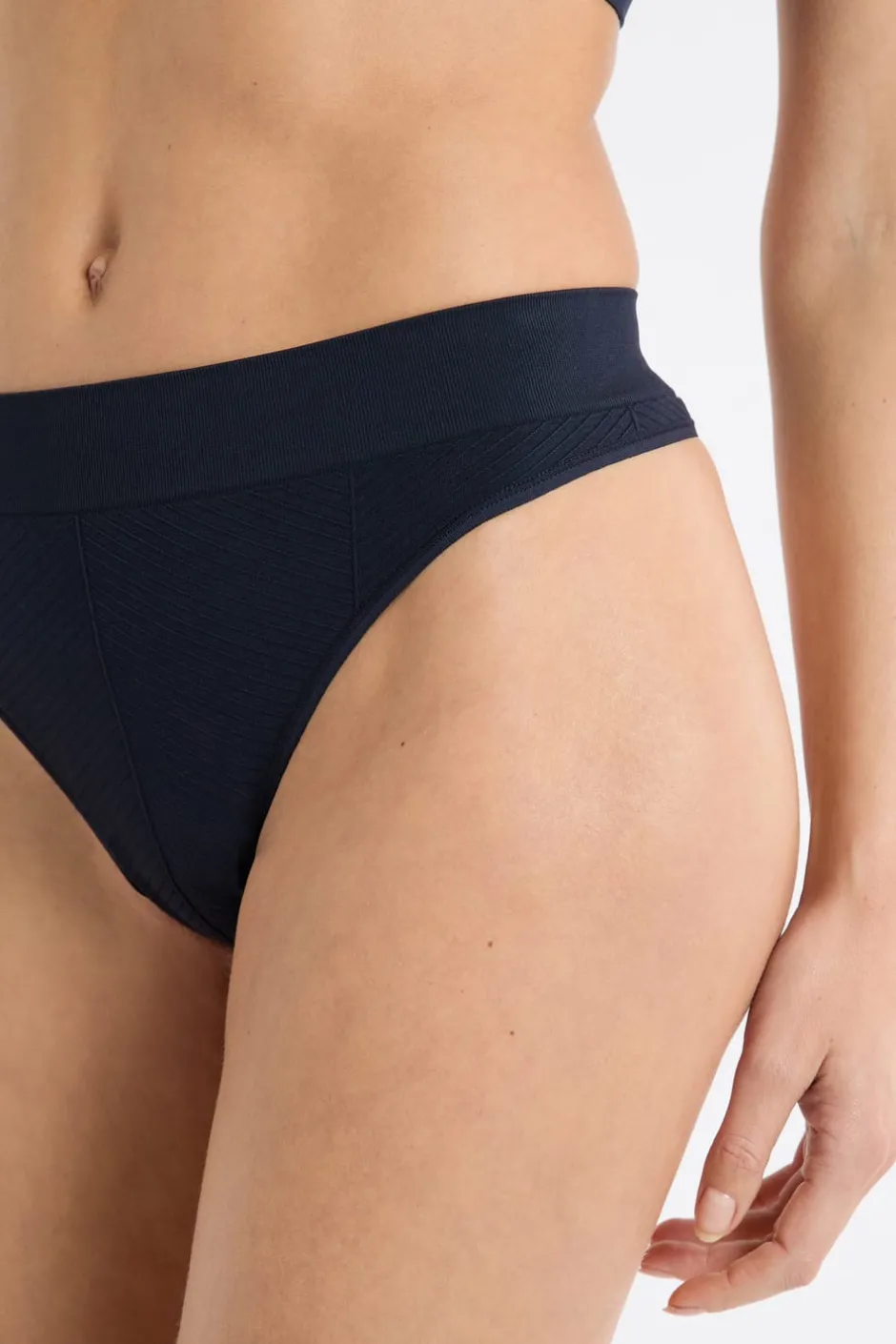 ETAM Tanga|Tanga sin costuras MARINO
