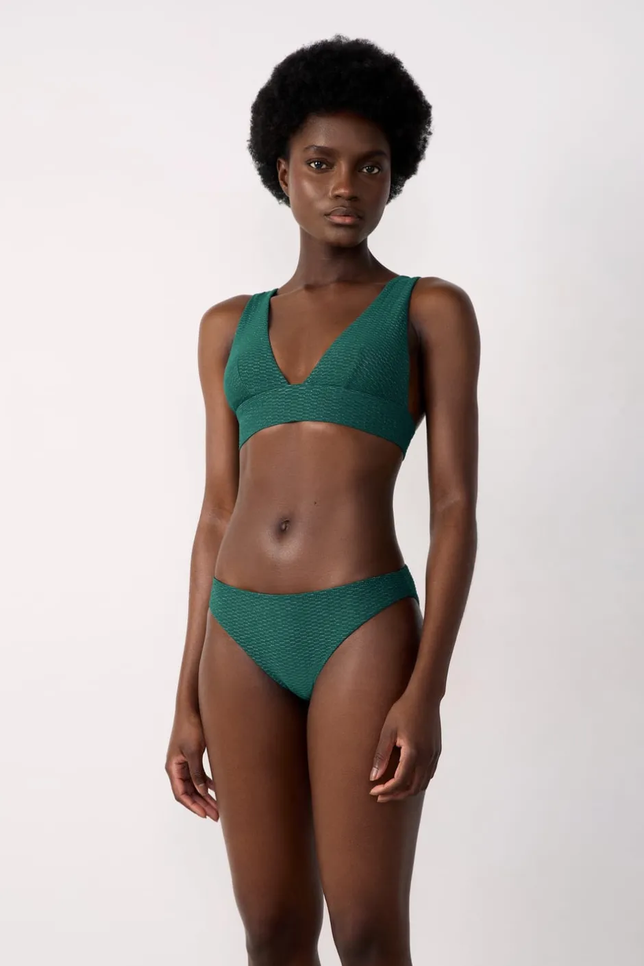 ETAM Triángulos|Top bikini triangular ESMERALDA