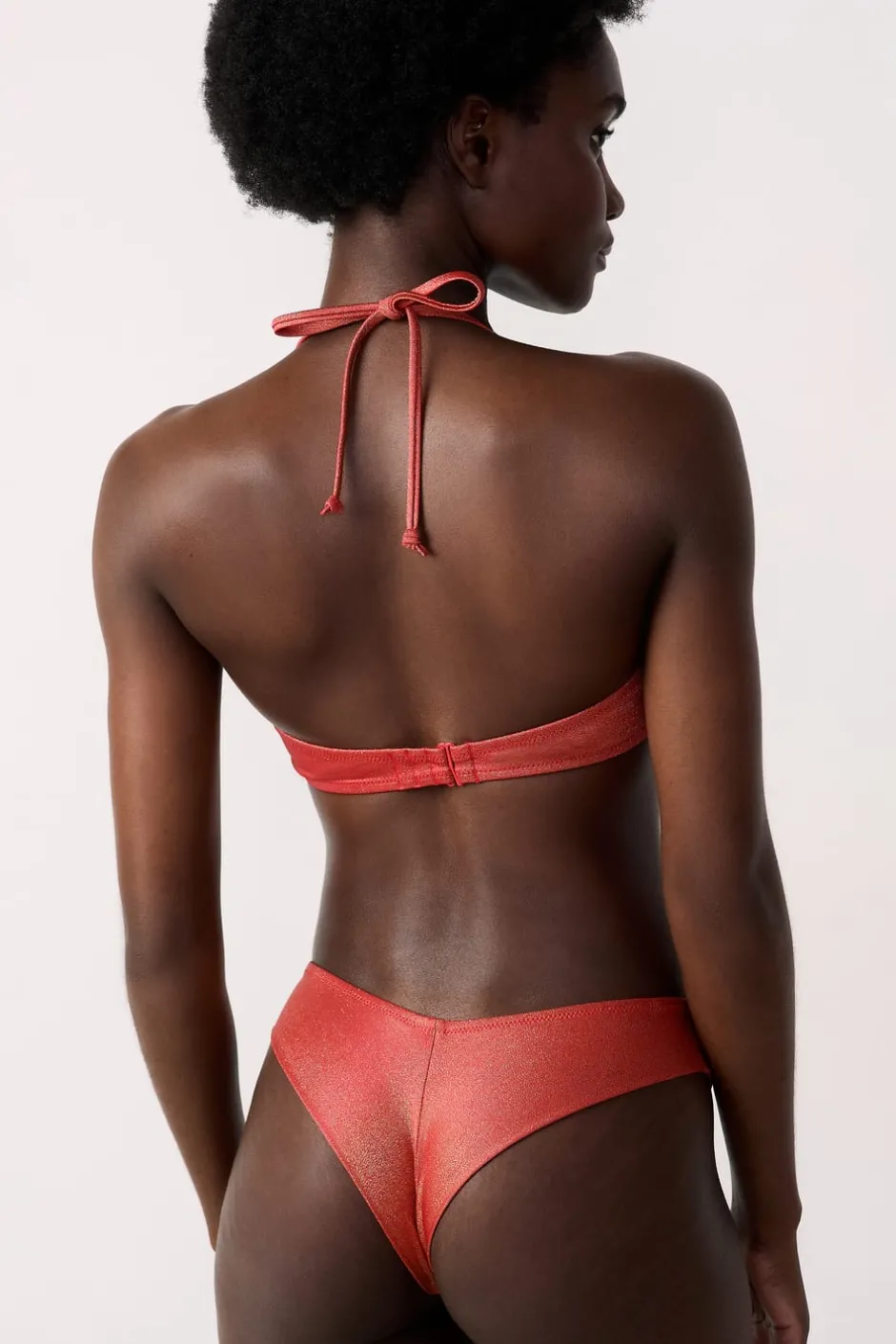 ETAM Triángulos|Top bikini triangular brillante NARANJA