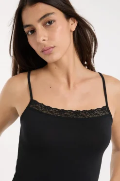 ETAM Los Pijamas Más Responsables|Pijamas Esenciales|Top con detalles de encaje NEGRO