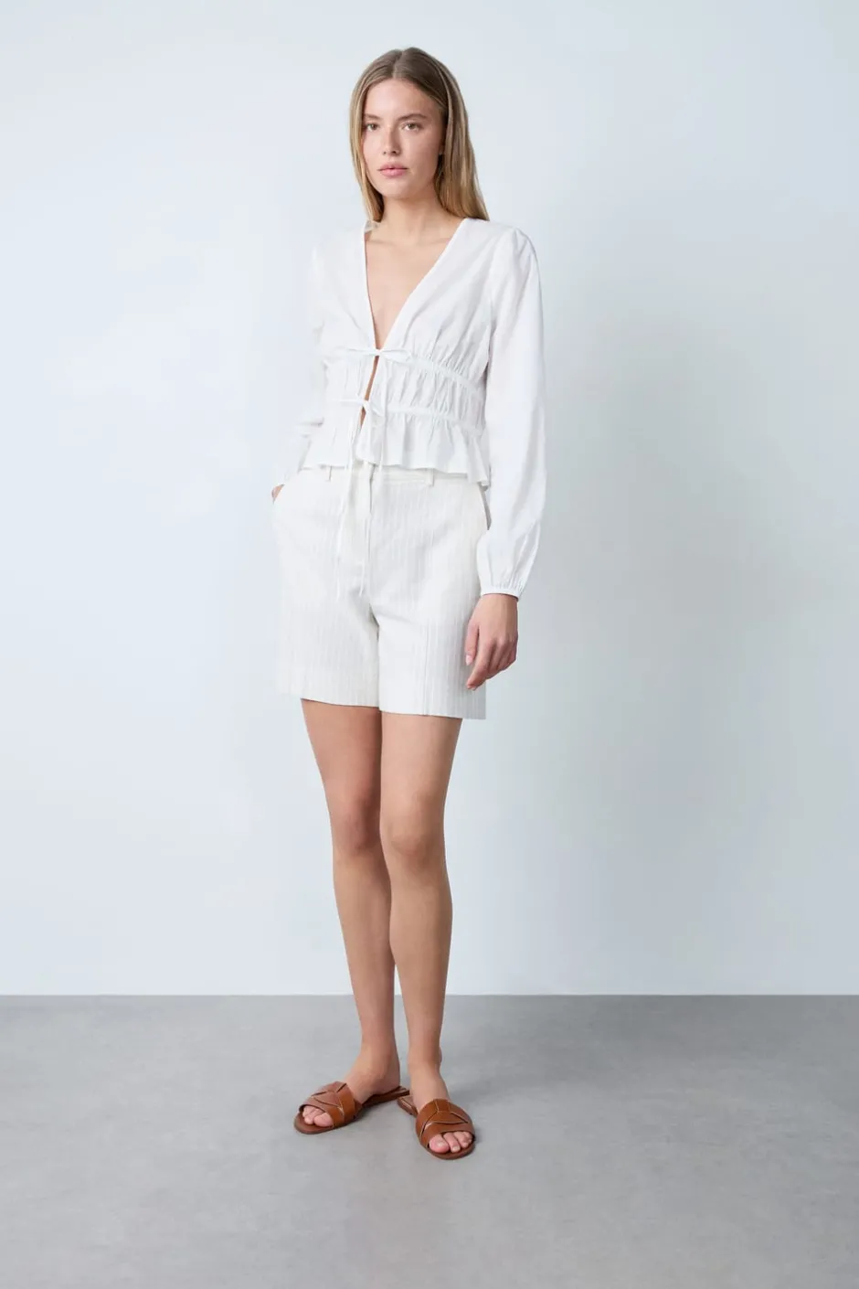 ETAM Cuello En V|Manga Larga|Top de manga larga de algodón con lazos CRUDO