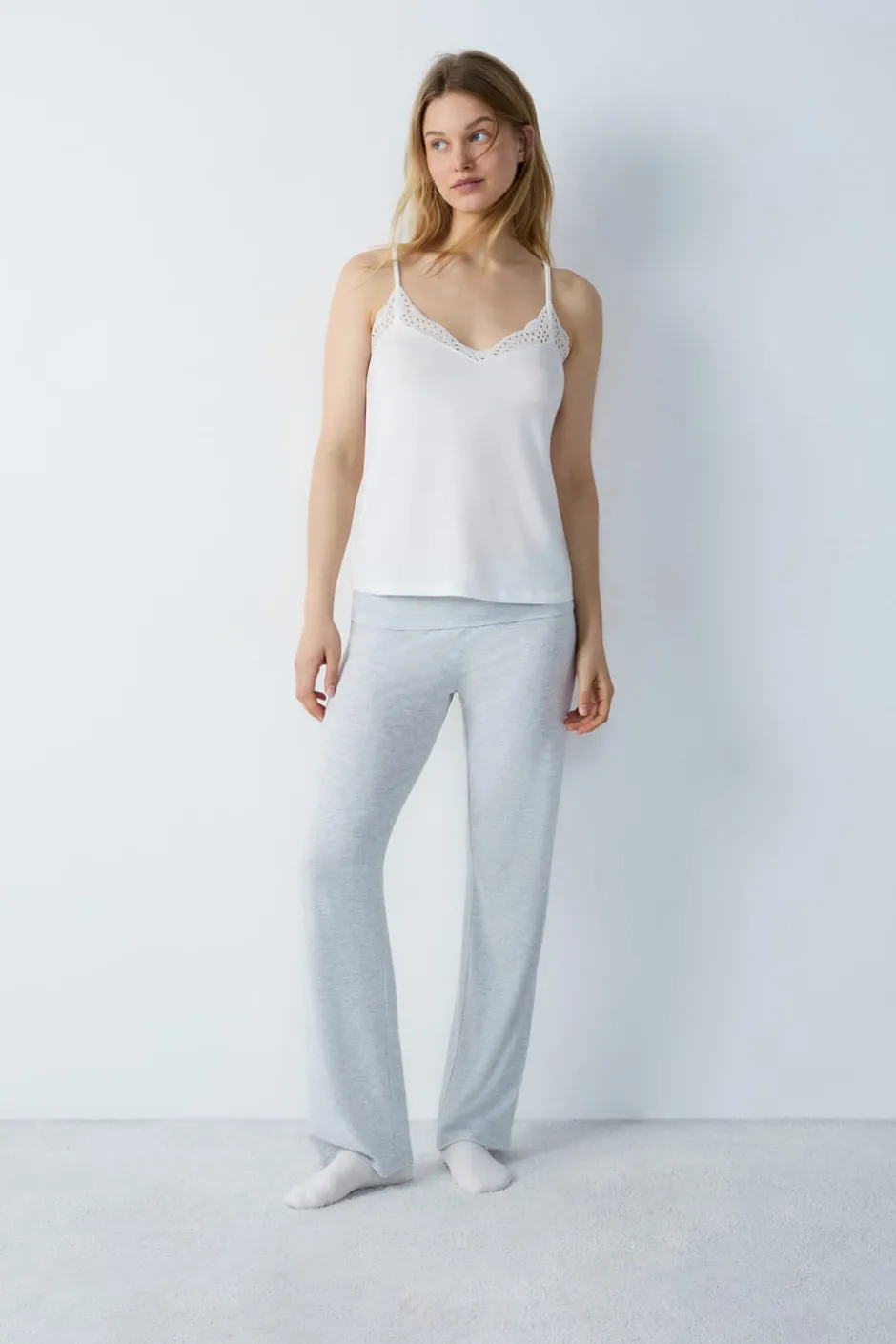 ETAM Partes De Arriba De Pijama|Los Pijamas Más Responsables|Top de modal con escote de encaje BLANCO