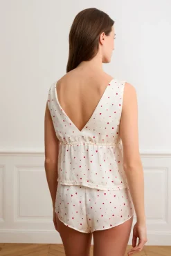 ETAM Los Pijamas Más Responsables|Partes De Arriba De Pijama|Top de pijama de satén con estampado de corazones IMP FD crudo
