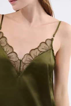 ETAM Partes De Arriba De Pijama|Top de satén CAQUI